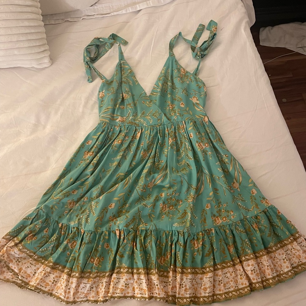 NWT Saints and Secrets dress size Small